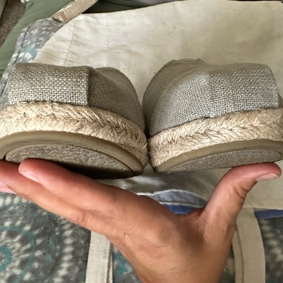 Women’s Canvas Slip Ons - Picture 6 of 7